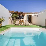Villa La Isla By Rentaholidayslanzarote