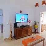 빌라 La Isla By Rentaholidayslanzarote 플라야블랑카