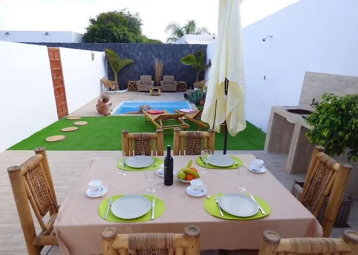 La Isla By Rentaholidayslanzarote Villa Playa Blanca (Lanzarote)