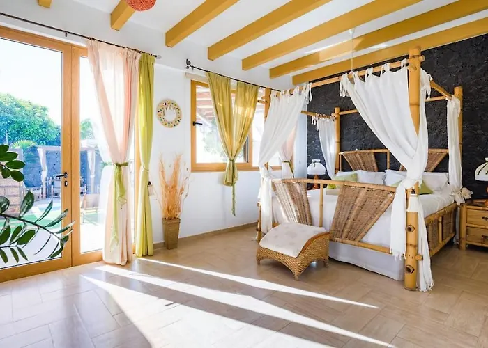 La Isla By Rentaholidayslanzarote