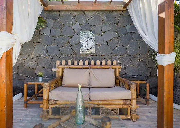 Villa La Isla By Rentaholidayslanzarote