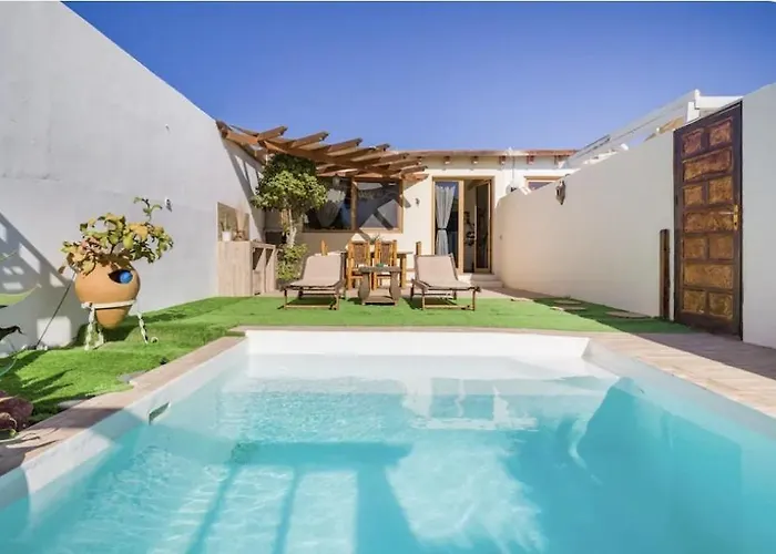 וילה La Isla By Rentaholidayslanzarote