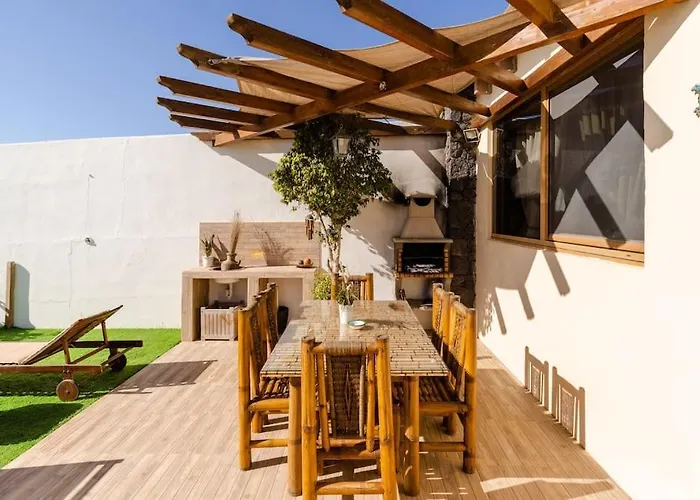 La Isla By Rentaholidayslanzarote Vila